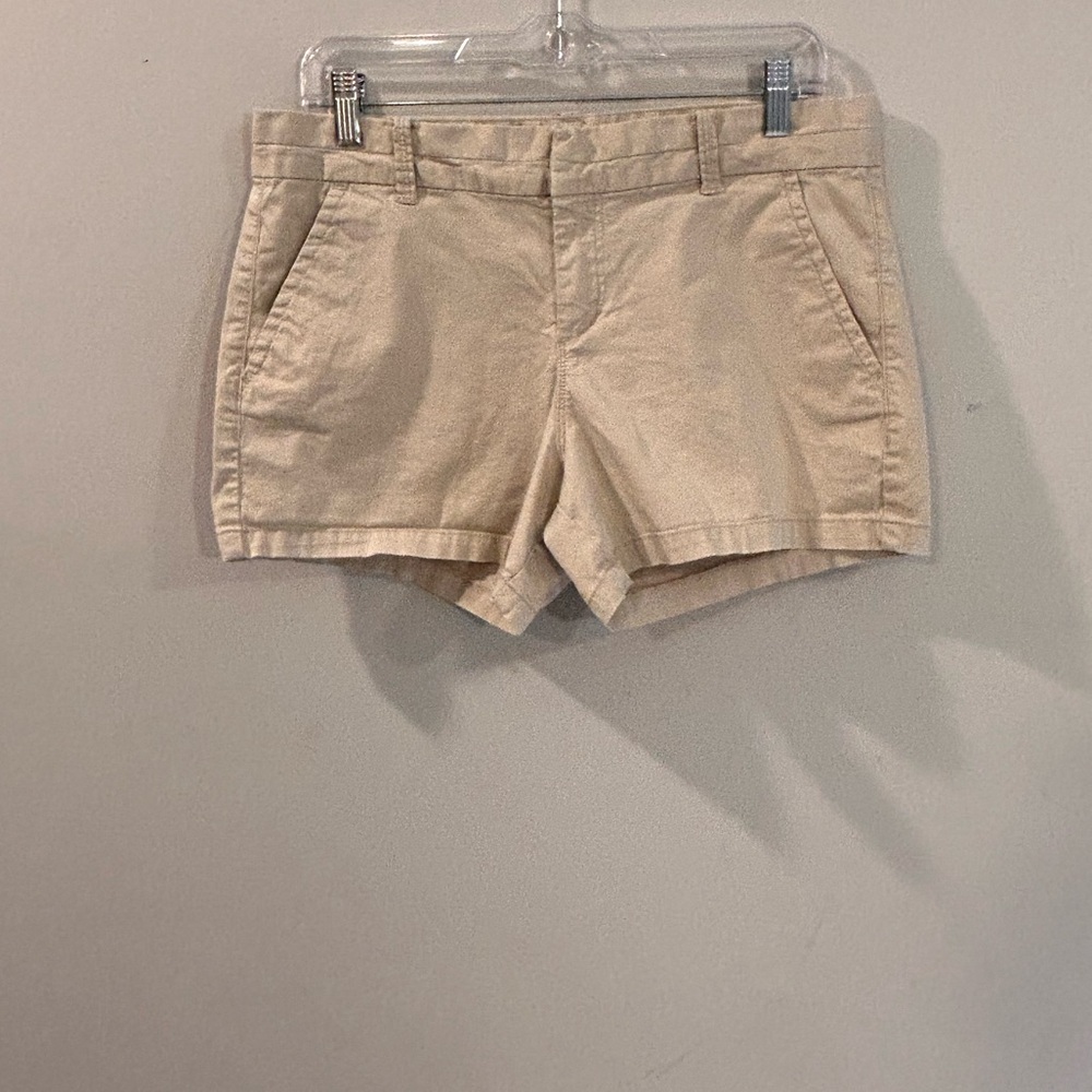 Calvin Klein Jeans beige shorts in a size 10